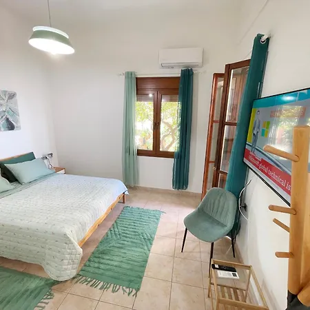 Naos-sea Front Vacation By Chania Center