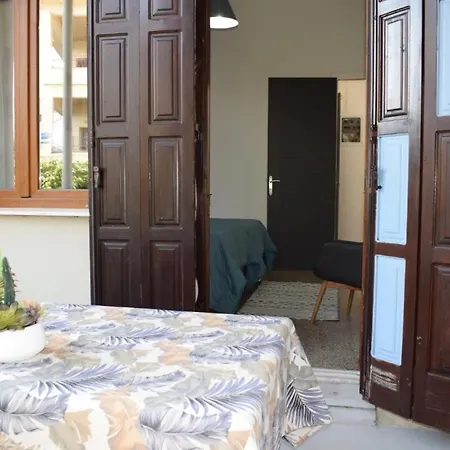 Naos-sea Front Vacation By Chania Center * Chania (Crete)