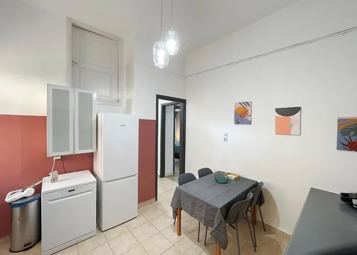 Naos-sea Front Vacation By Chania Center Chania (Crete)