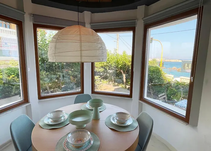 Naos-sea Front Vacation By Chania Center * Chania (Crete)