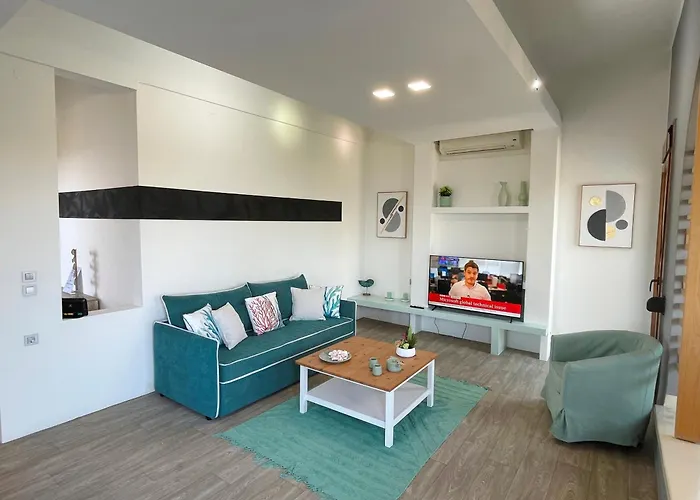 Naos-sea Front Vacation By Chania Center *