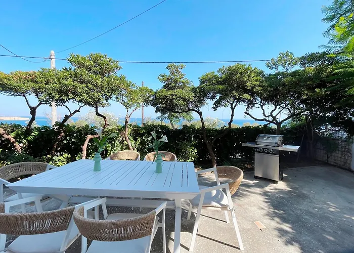 Naos-sea Front Vacation By Chania Center Chania (Crete)