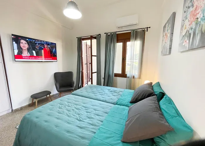 Naos-sea Front Vacation By Chania Center Holiday home