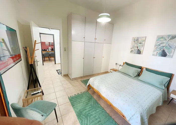 Naos-sea Front Vacation By Chania Center *