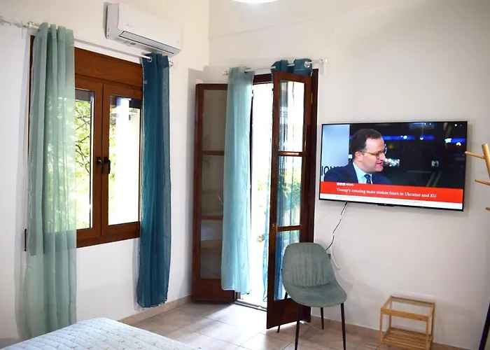 Naos-sea Front Vacation By Chania Center