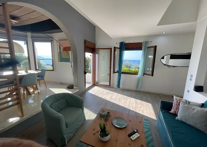 Σπίτι διακοπών Naos-sea Front Vacation By Chania Center *