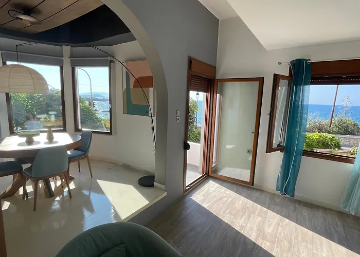 Naos-sea Front Vacation By Chania Center Holiday home *