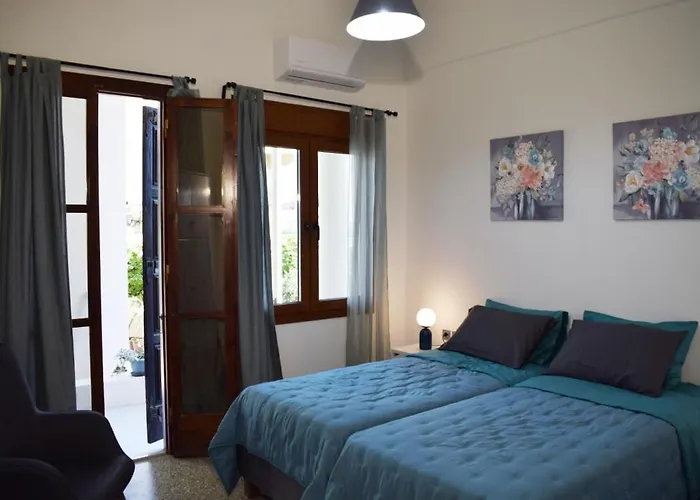 Naos-sea Front Vacation By Chania Center Будинок відпочинку *